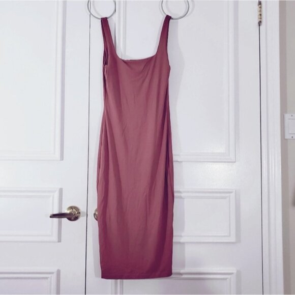New Mauve Stretchy Square Neckline Sexy Midi Dress- Size M - Picture 1 of 8